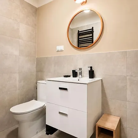 18 - Zakopianski - Sauna & Jacuzzi & Plac Zabaw & Silownia